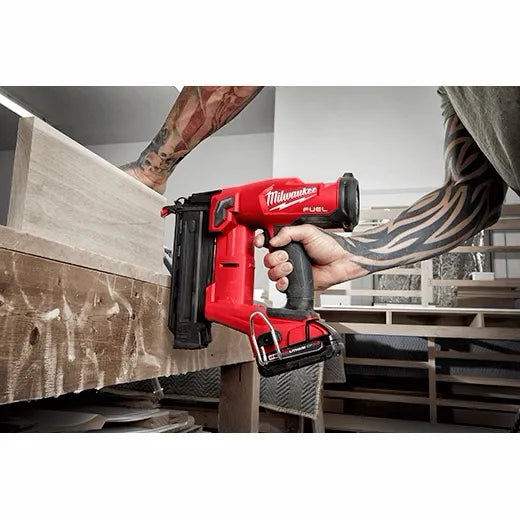 MILWAUKEE 2746-20 M18 FUEL™ 18 Gauge Brad Nailer (Tool Only)