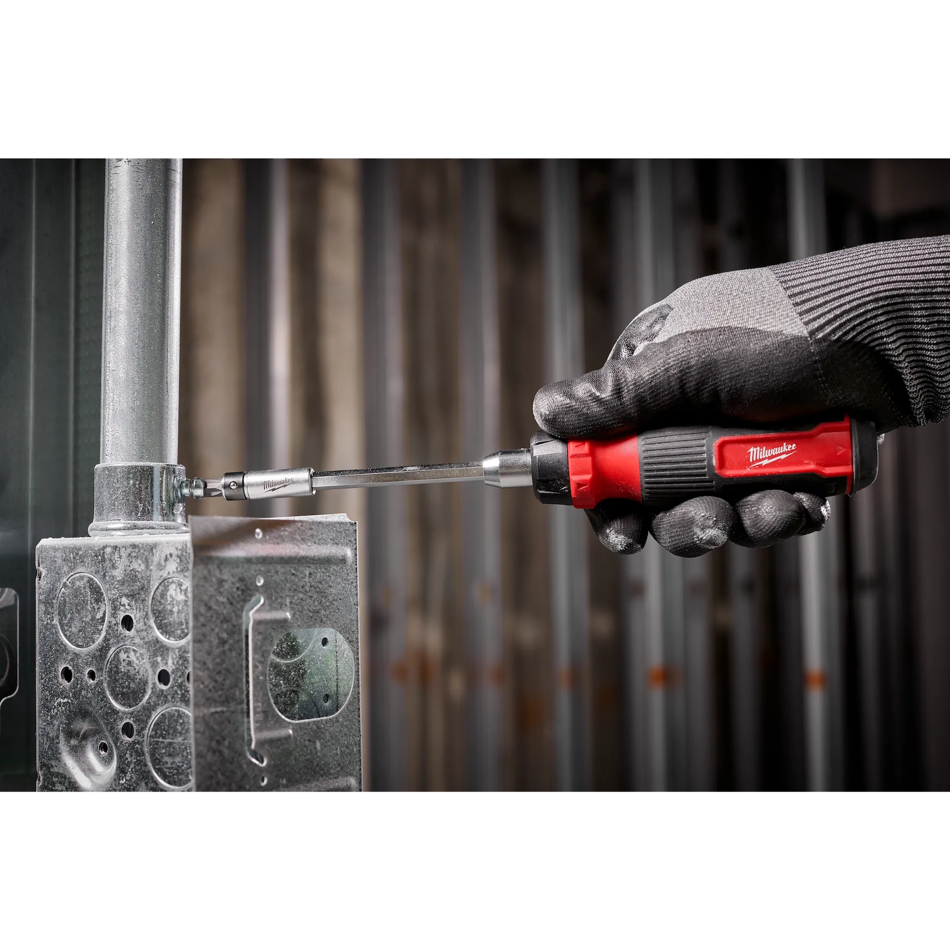 MILWAUKEE 48-22-2904 27-in-1 Ratcheting Multi-Bit Screwdriver
