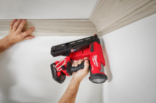 MILWAUKEE 2841-20 M18 FUEL™ 16 Gauge Angled Finish Nailer (Tool Only)