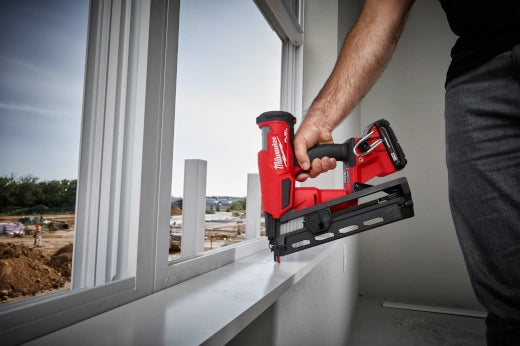 MILWAUKEE 2841-20 M18 FUEL™ 16 Gauge Angled Finish Nailer (Tool Only)