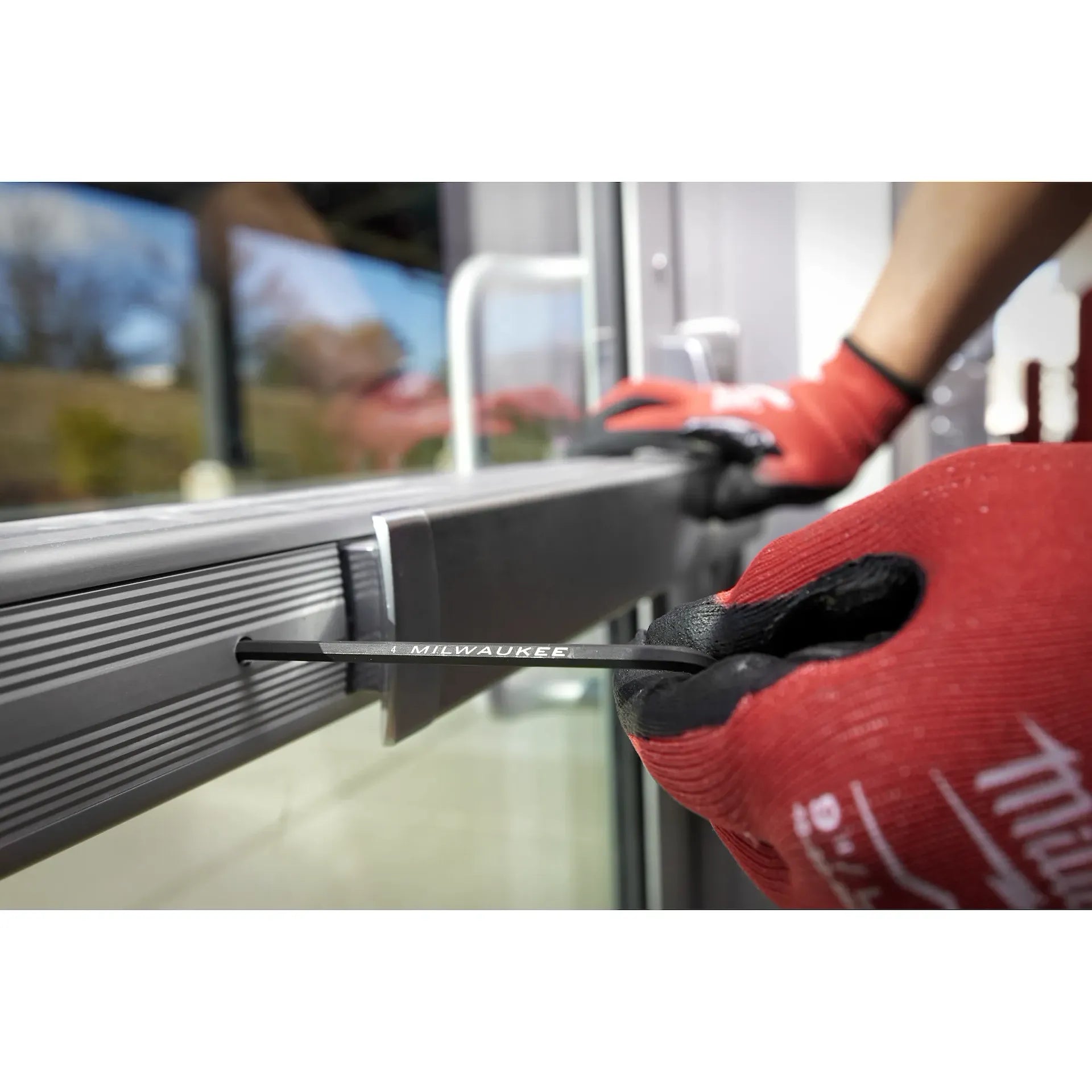 MILWAUKEE 48-22-2186 9-Key Ball End L-Style Hex Key Set - Metric