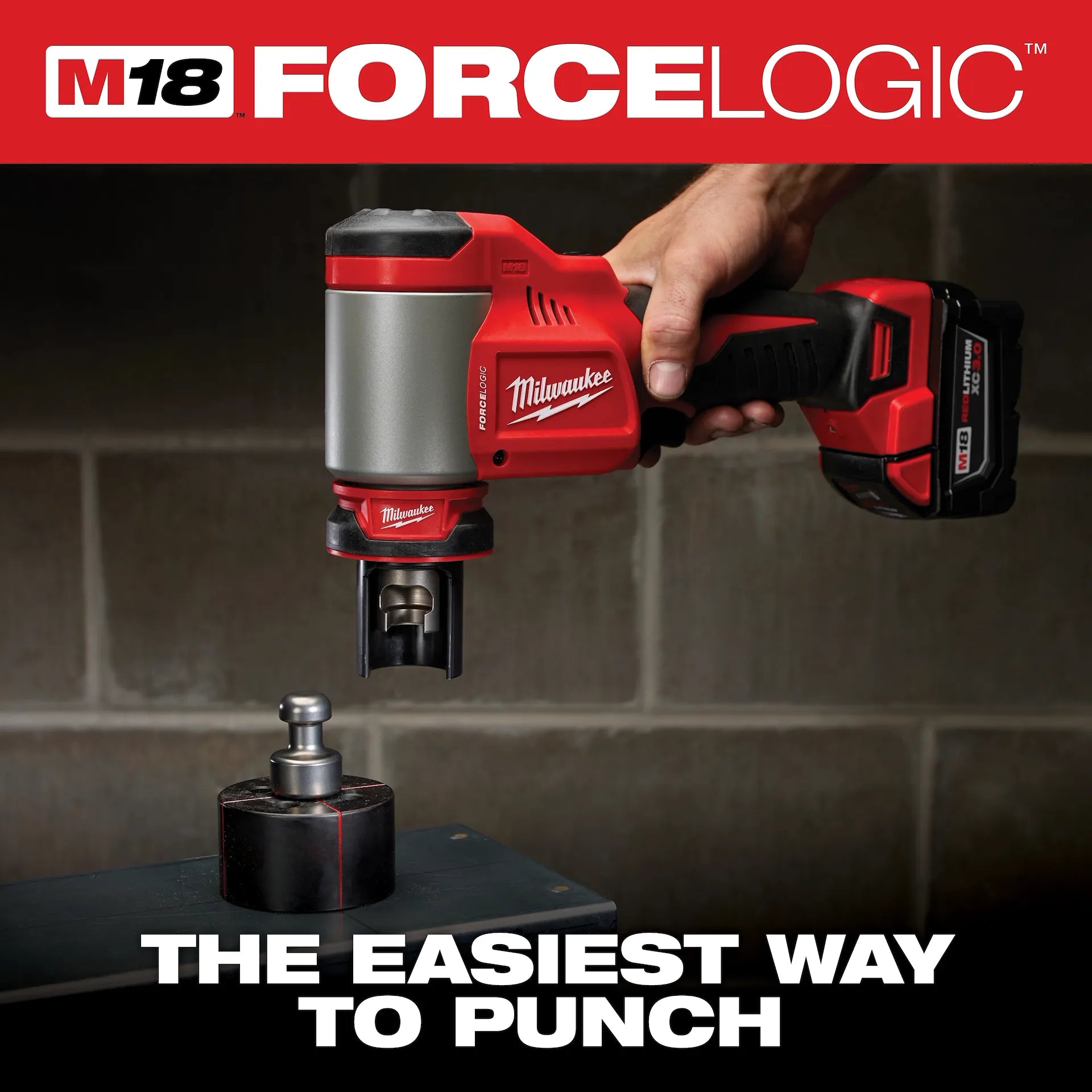MILWAUKEE 2676-22 M18™ FORCE LOGIC™ 10 Ton Knockout Tool 1/2