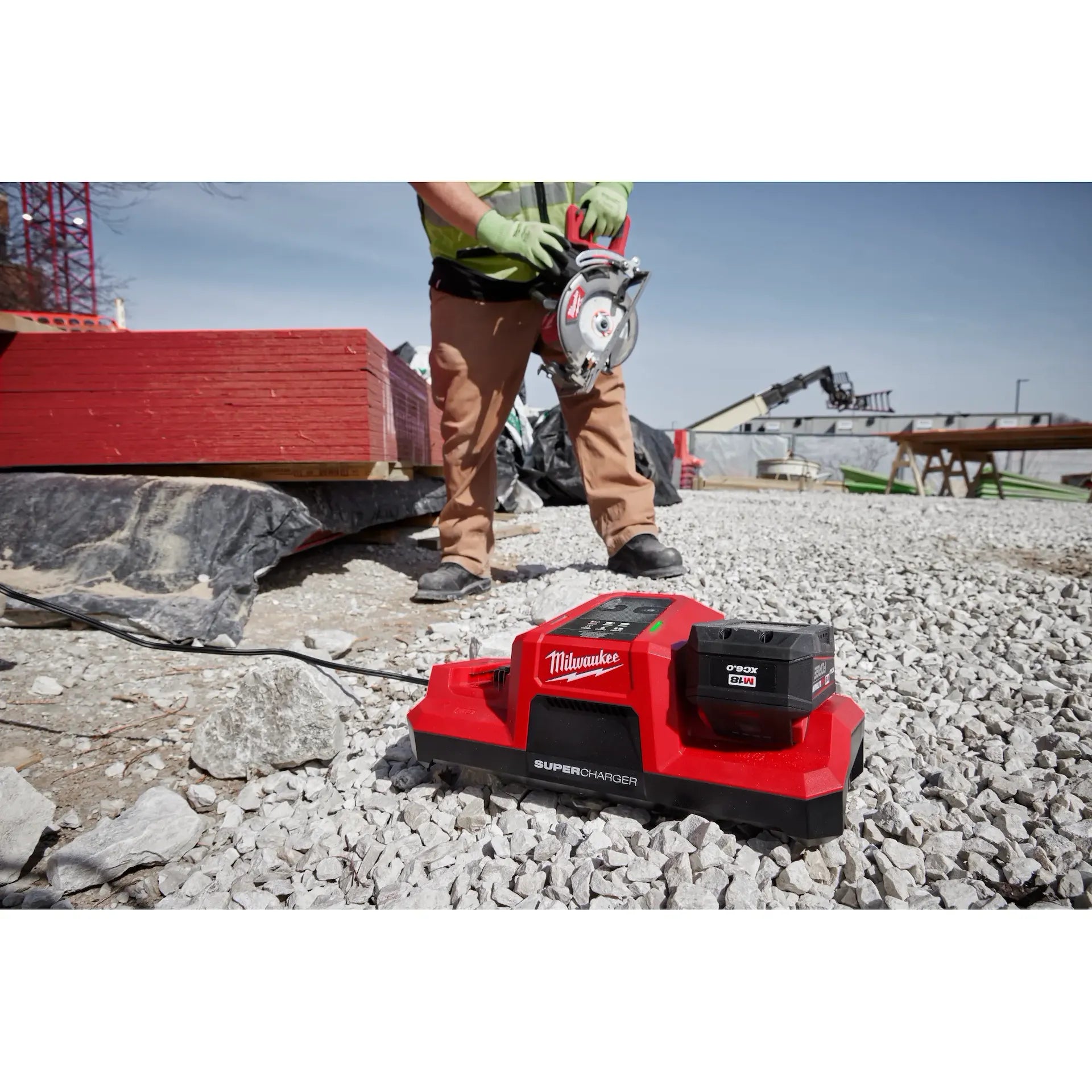 MILWAUKEE 48-59-1815 M18™ Dual Bay Simultaneous Super Charger