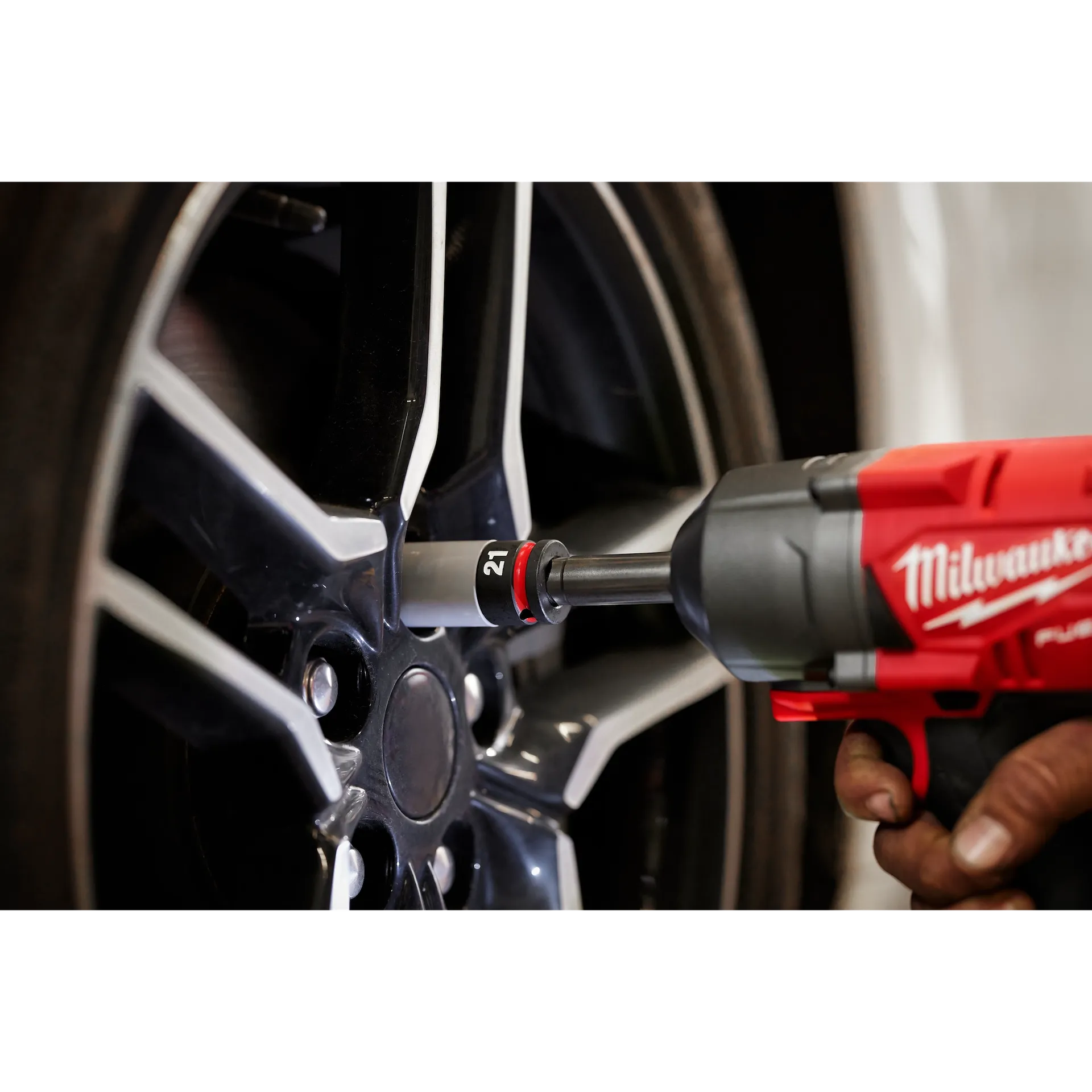 MILWAUKEE 49-66-7830 SHOCKWAVE™ Impact Duty 1/2 Drive Metric 3PC Lug Nut Wheel Socket Set