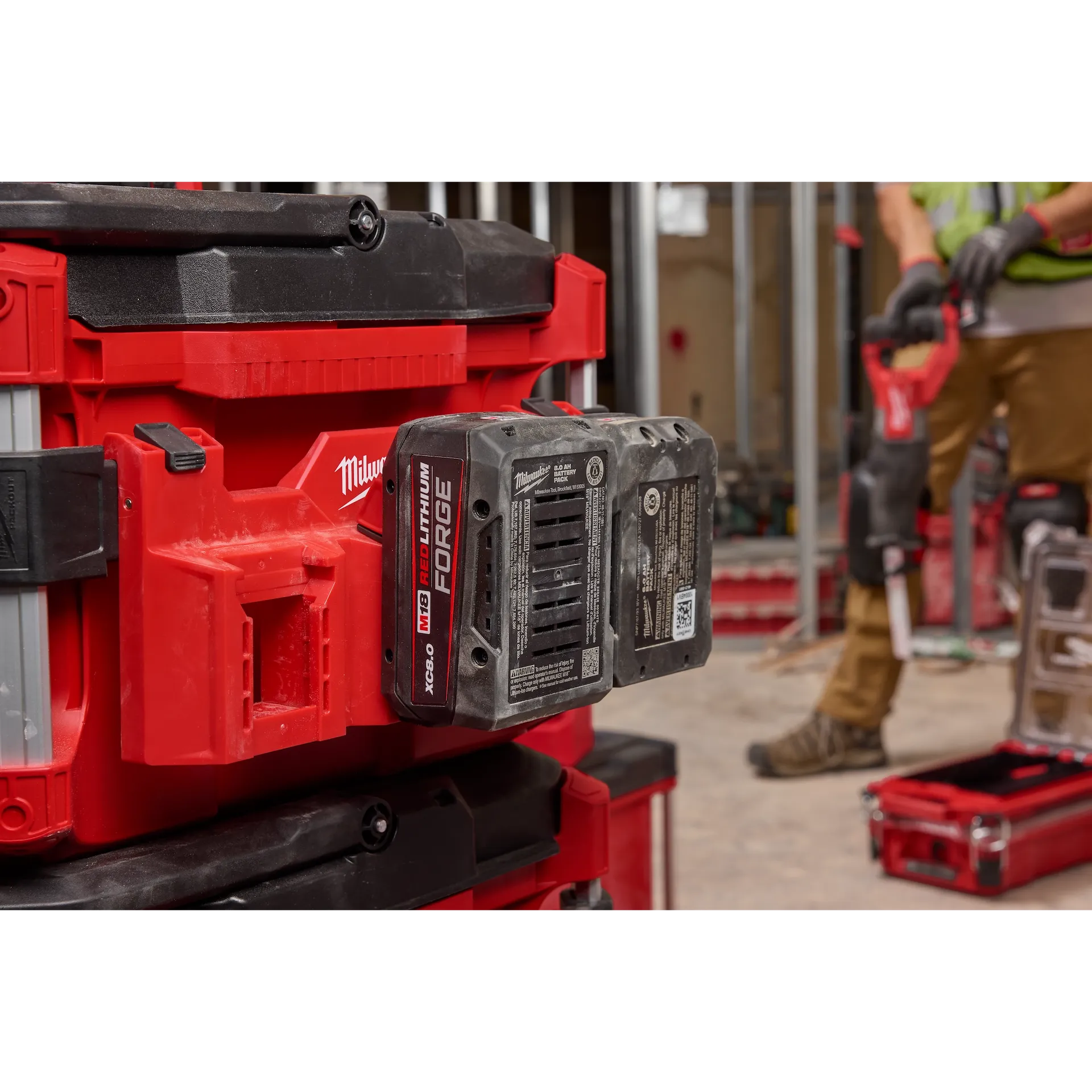 MILWAUKEE 48-22-8603 PACKOUT™ Tool Box M18™ Battery Rack Attachment