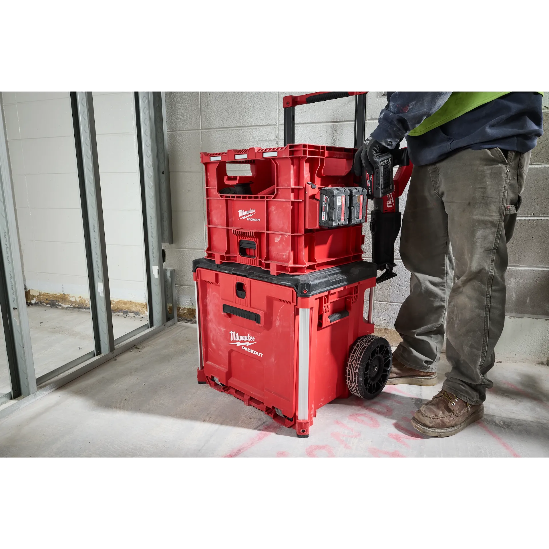 MILWAUKEE 48-22-8439 PACKOUT™ XL Crate