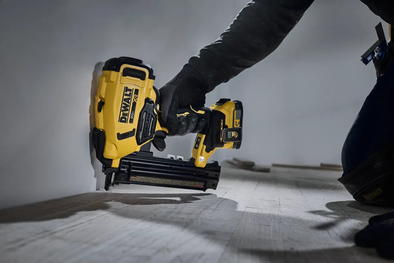DEWALT DCN210B 20V MAX* XR Cordless 18Ga Brad Nailer (Tool Only)