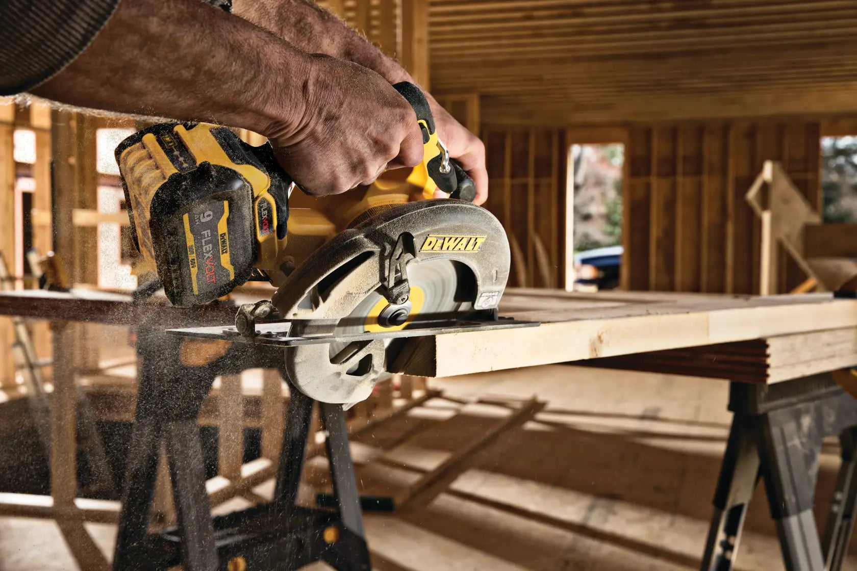 DEWALT DCS578B 60V MAX* Brushless Cordless 7-1/4-in. Circular Saw with Electronic Brake (Tool Only)