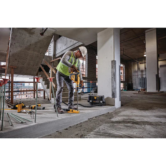 DEWALT DCH614X2 60V MAX* 1-3/4 in. Brushless Cordless SDS MAX Combination Rotary Hammer Kit