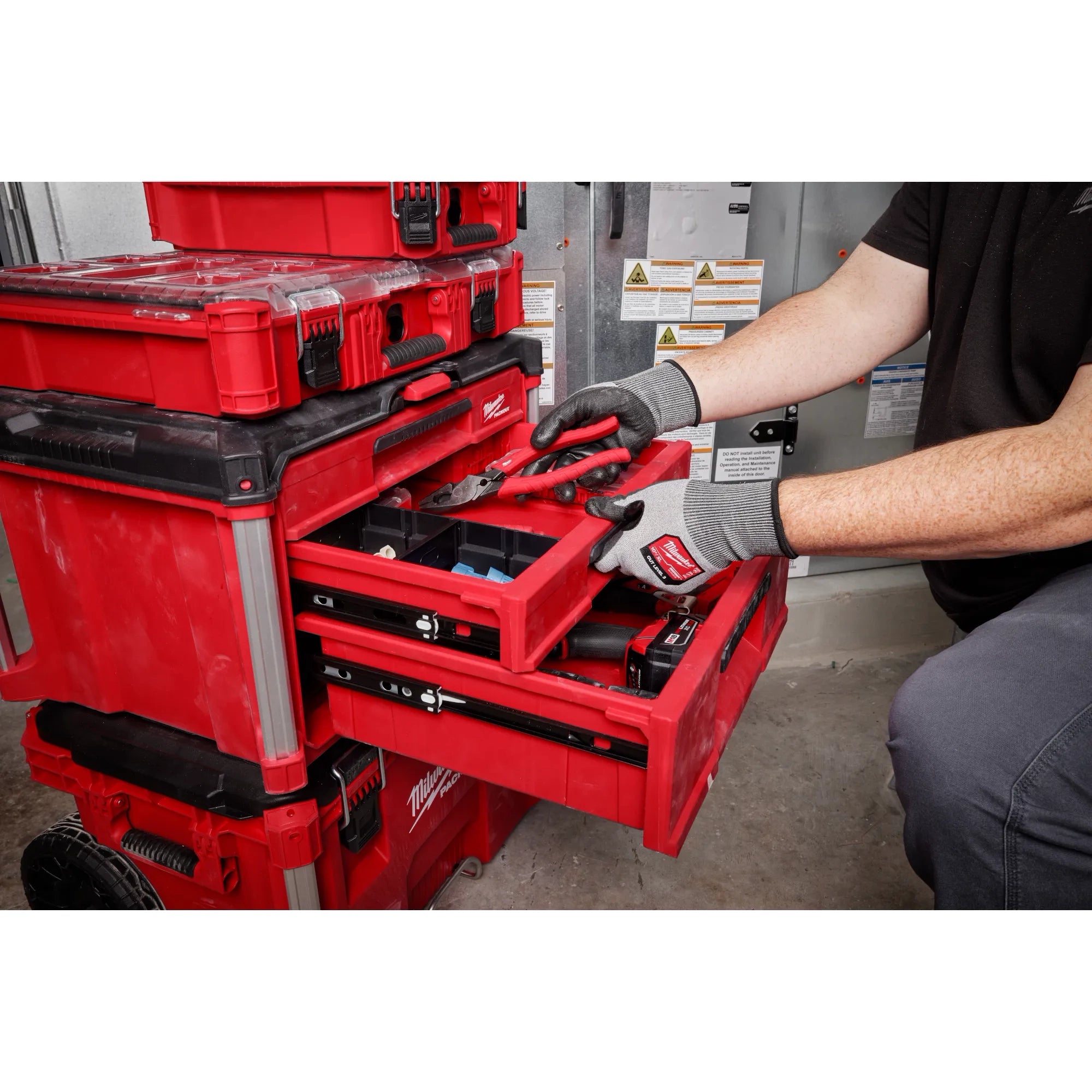 MILWAUKEE 48-22-8447 PACKOUT™ Multi-Depth 3-Drawer Tool Box
