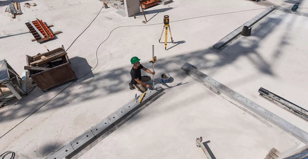 STABILA 05820 LAR 300 rotary laser set with tripod and grade rod