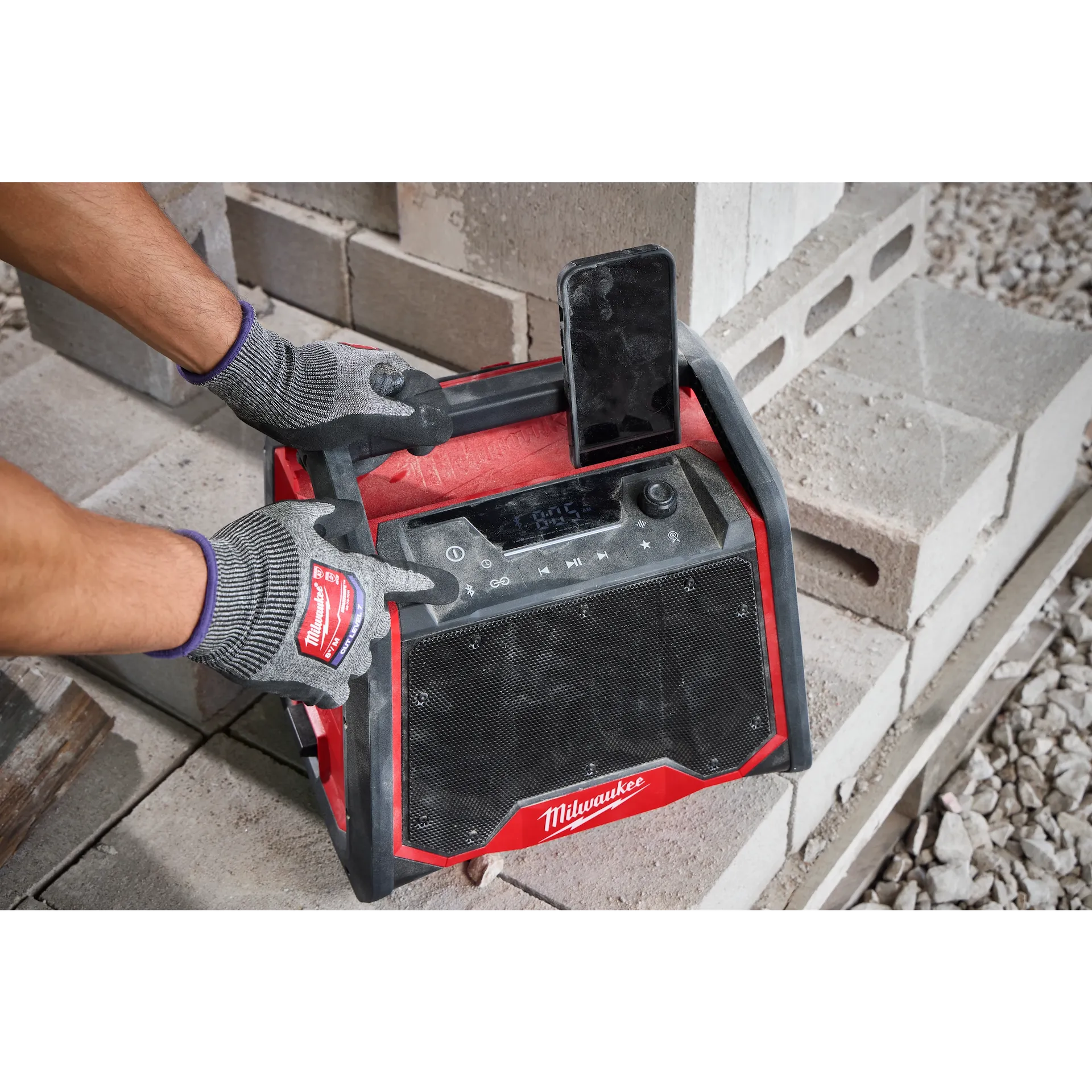 MILWAUKEE 2956-20 M18 BLUETOOTH® JOBSITE RADIO + CHARGER