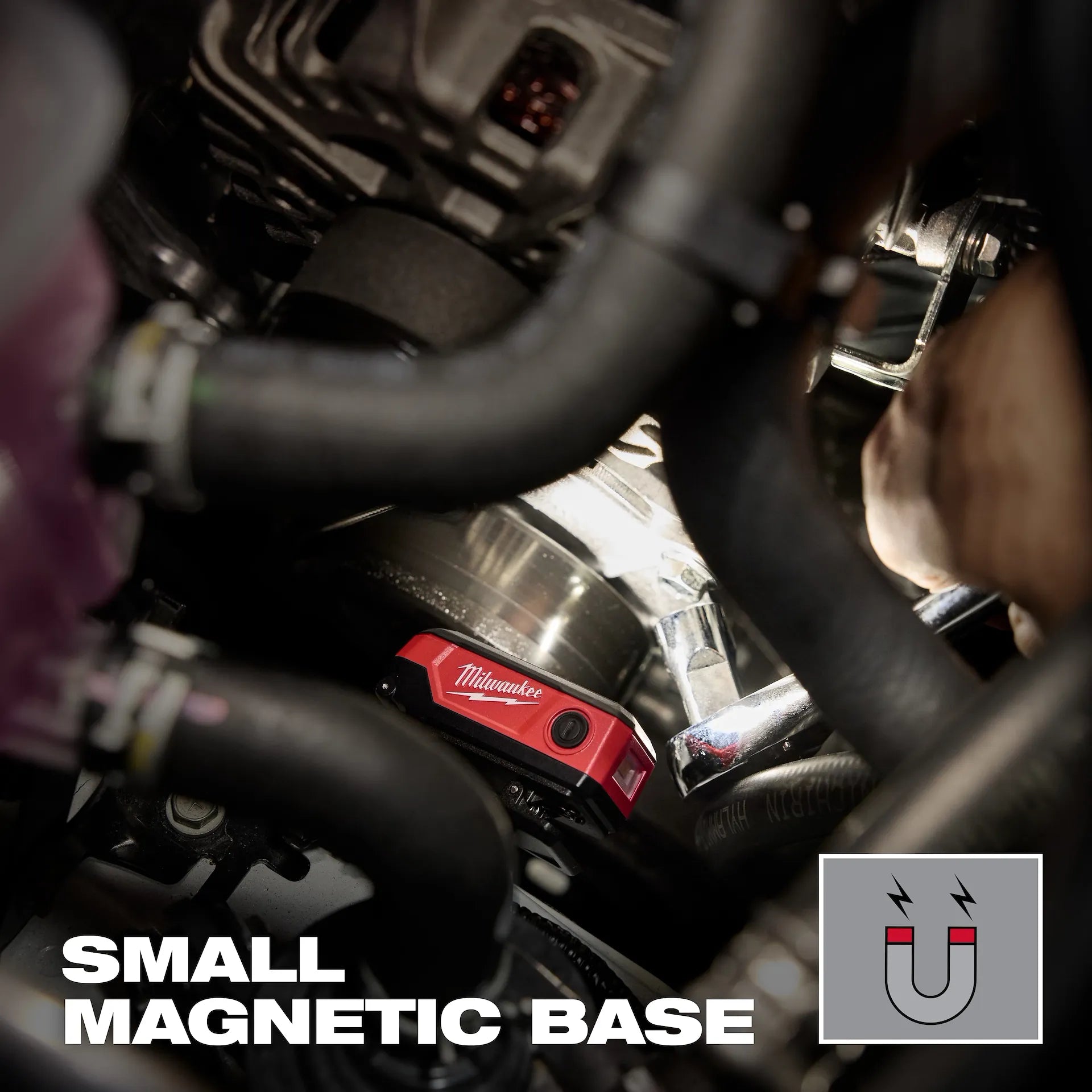 MILWAUKEE 2014R Rechargeable Clip Light