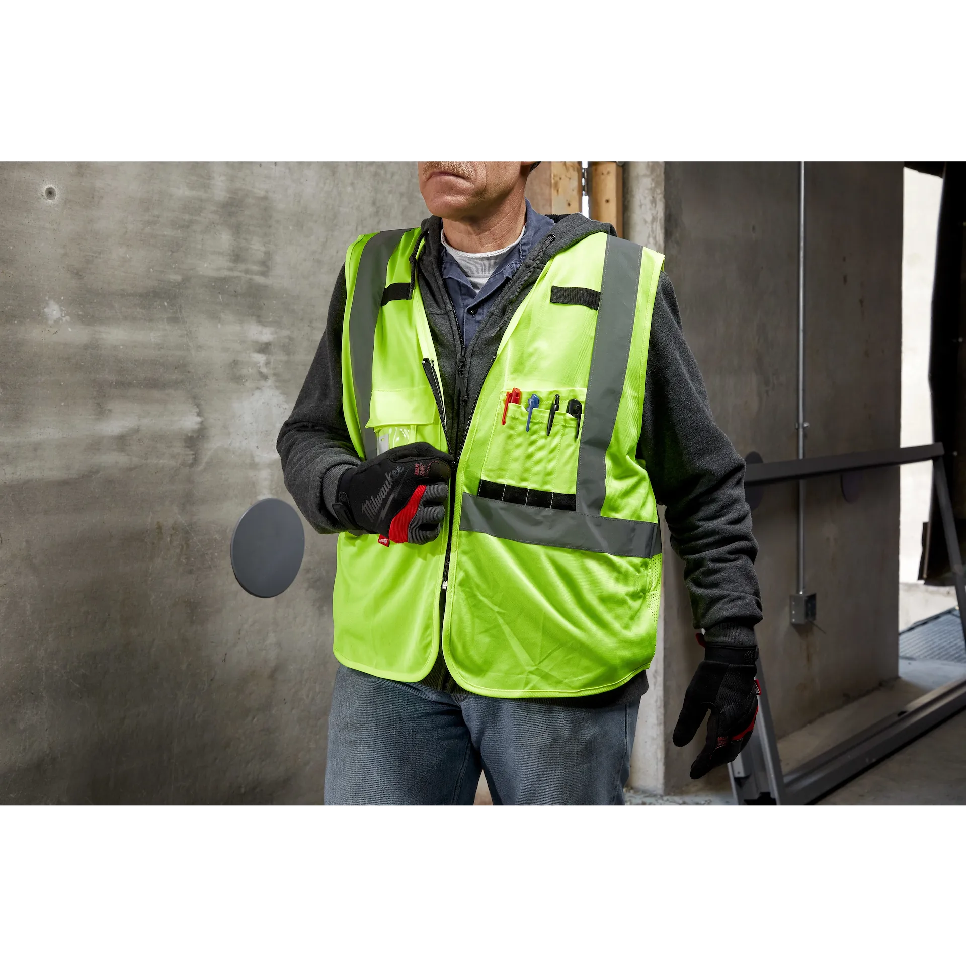MILWAUKEE 48-73-5021 CLASS 2 HIGH VISIBILITY YELLOW SAFETY VEST - S/M