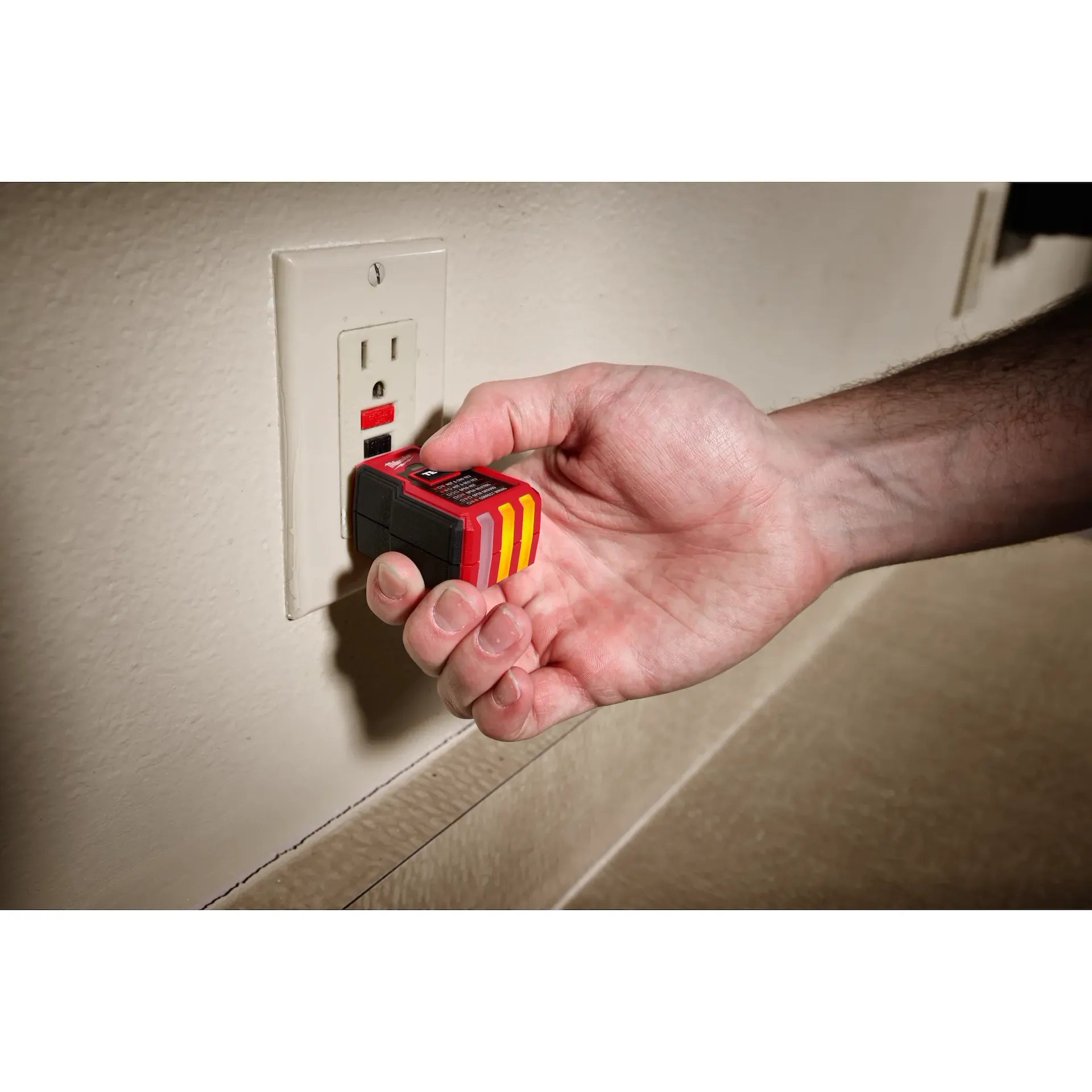 MILWAUKEE 2223-20 GFCI Receptacle Tester