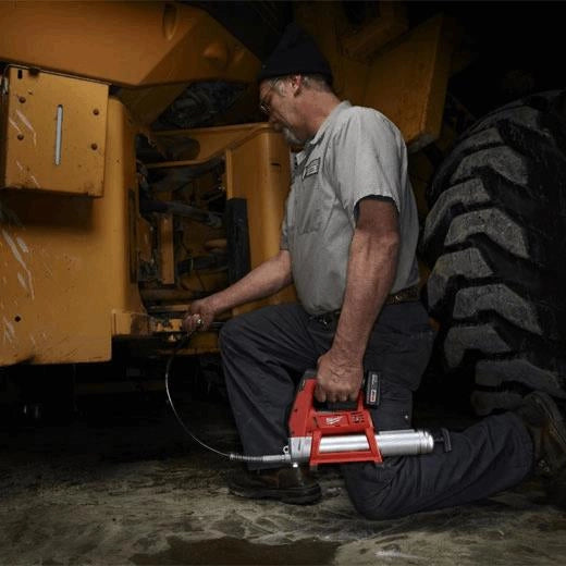 MILWAUKEE 2446-21XC M12™ Cordless LITHIUM-ION Grease Gun Kit