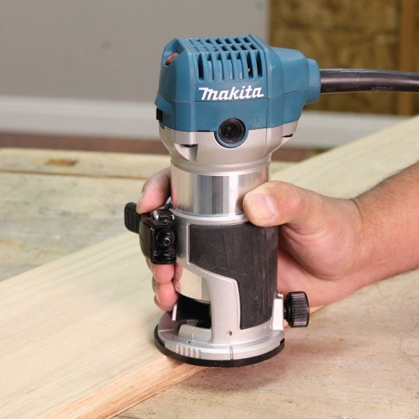 MAKITA RT0701C 1-1/4 HP COMPACT ROUTER