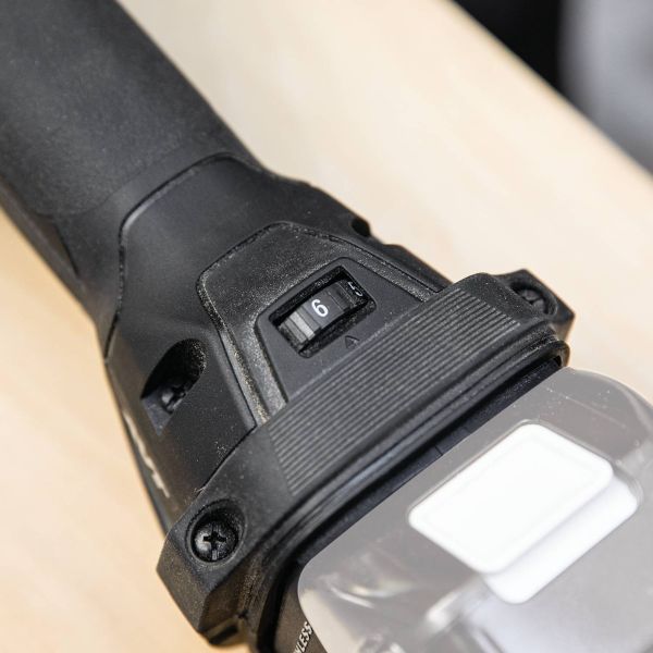 MAKITA XMT04ZB 18V LXT® Lithium‑Ion Sub‑Compact Brushless Cordless StarlockMax® Oscillating Multi‑Tool, Tool Only