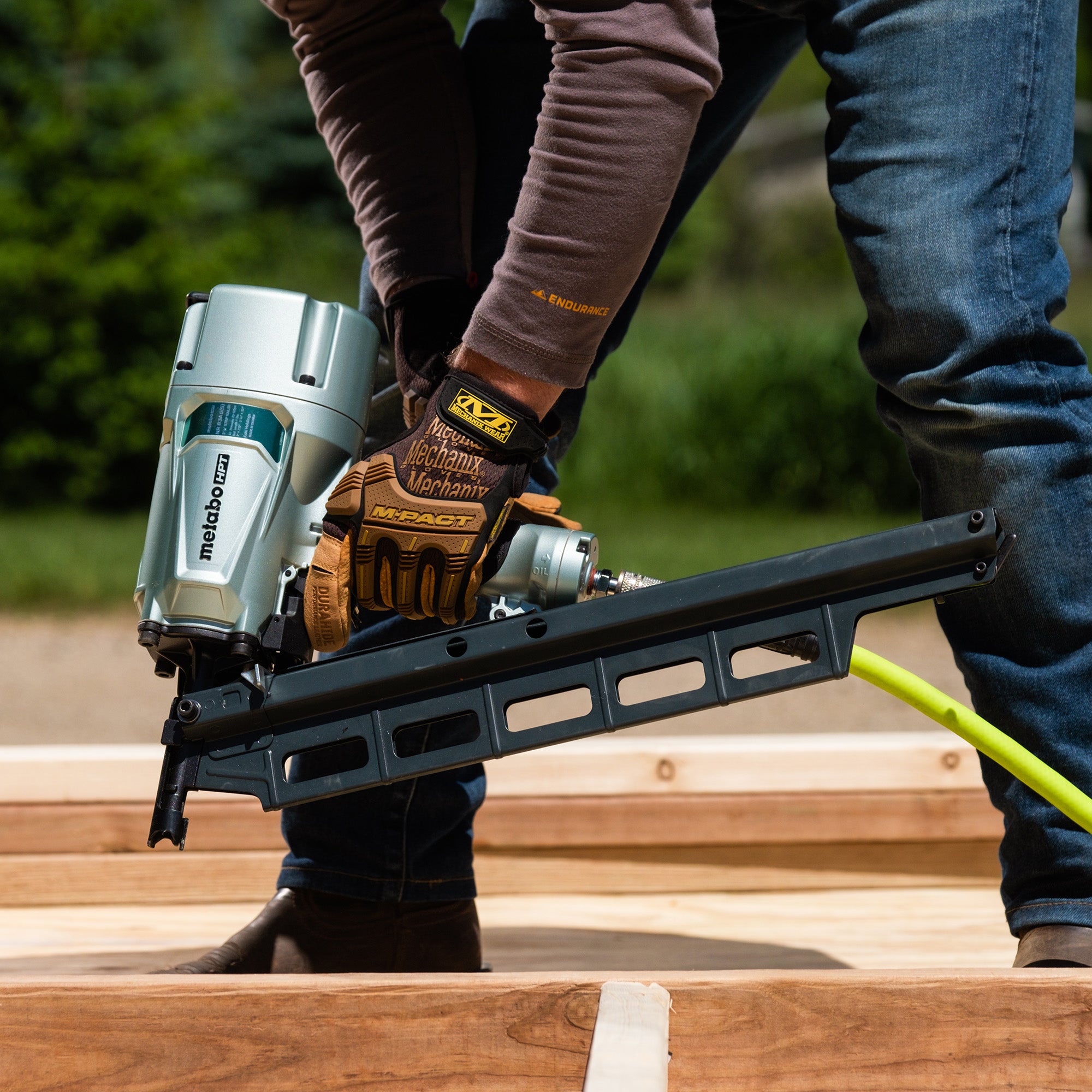 METABO KNR83A5(S)M Pro Bundle 3-1/4 Inch 21° Plastic Collated Framing Nailer with BONUS Impact Driver Kit