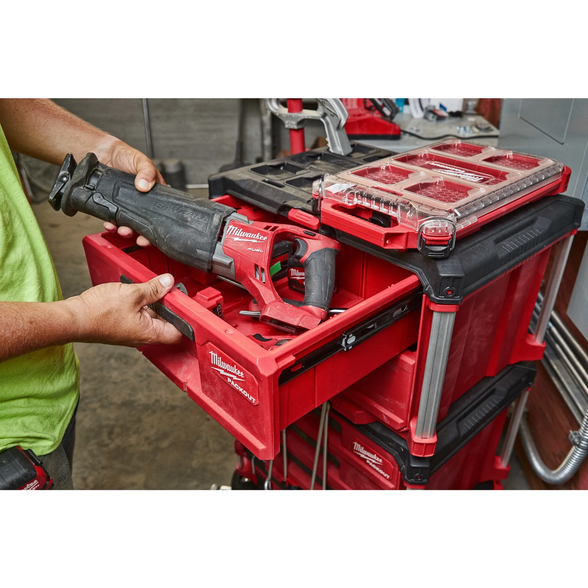 MILWAUKEE 48-22-8442 PACKOUT™ 2-Drawer Tool Box