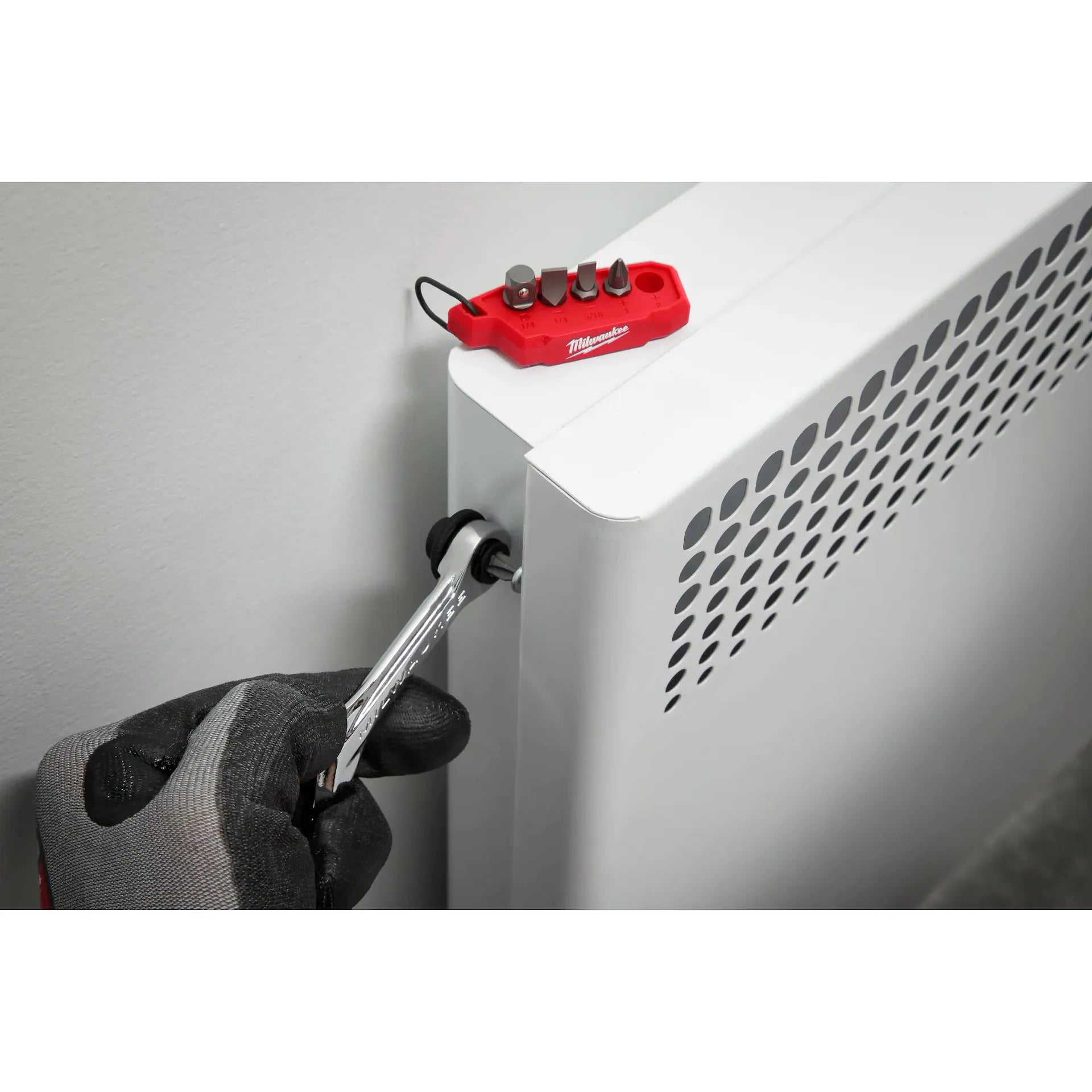 MILWAUKEE 48-22-2950 7-in-1 Multi-Bit Mini Ratchet