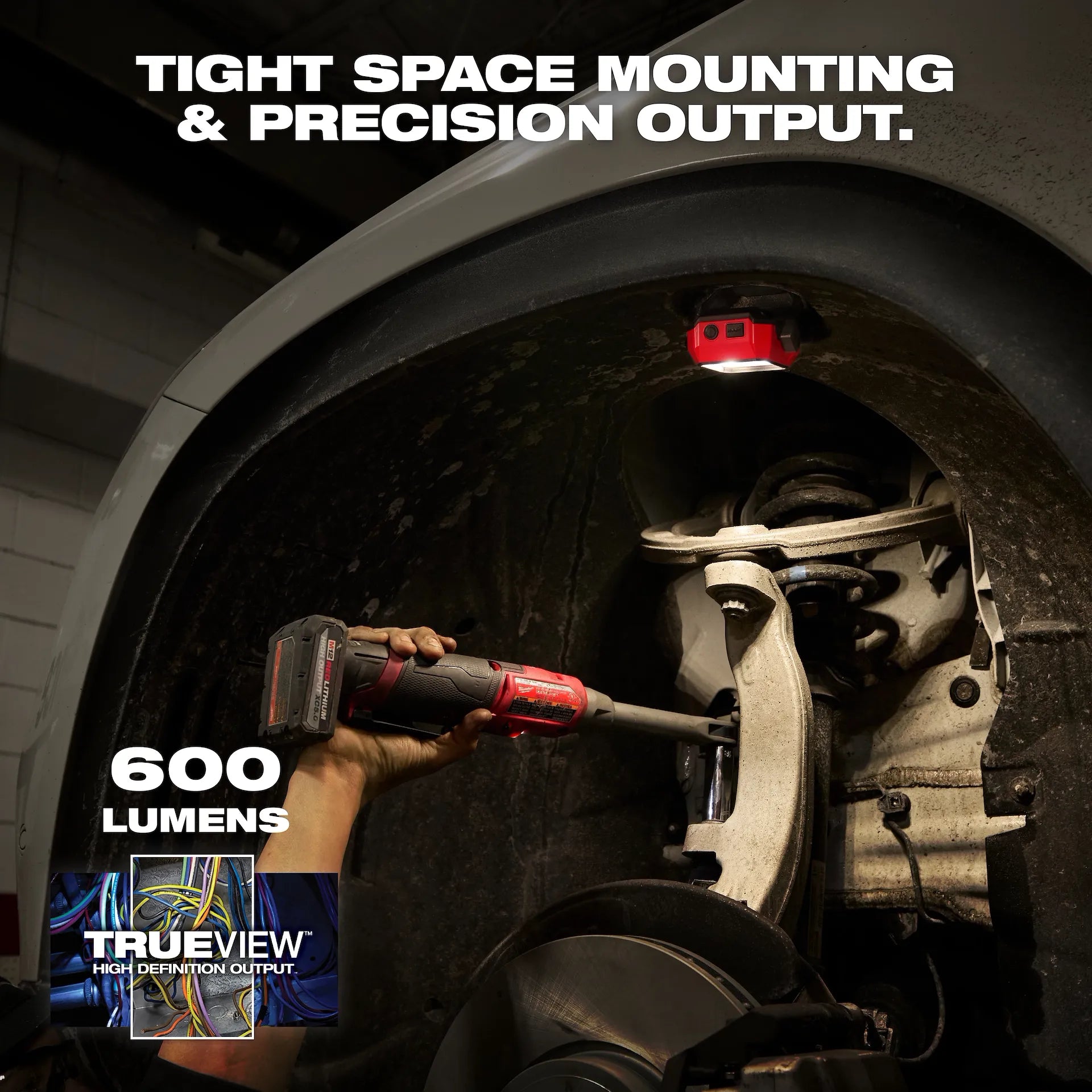 MILWAUKEE 2015R Rechargeable Pivoting Task Light w/ Spot Mode