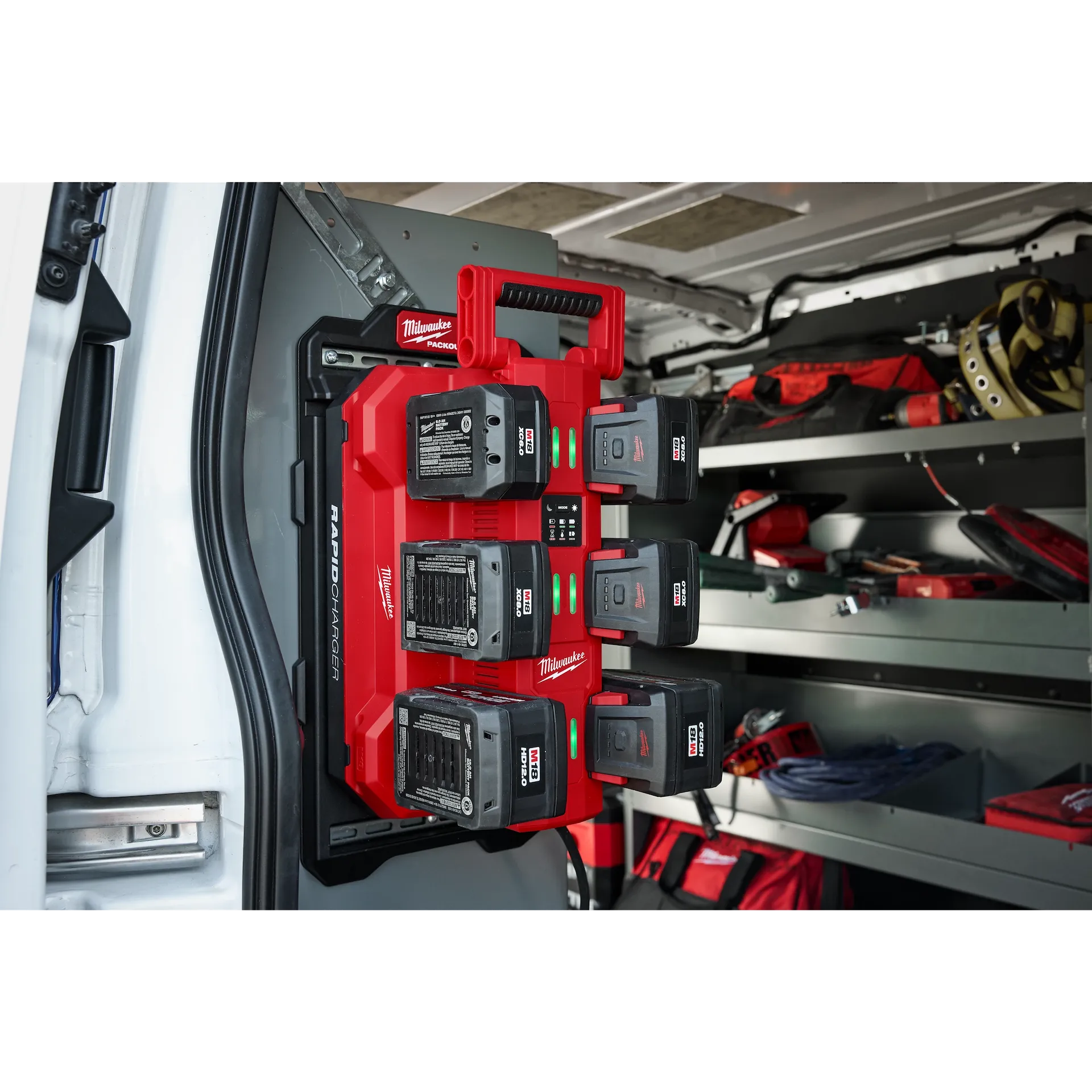 MILWAUKEE 48-59-1817 M18™ Six Bay Daisy Chain Rapid Charger