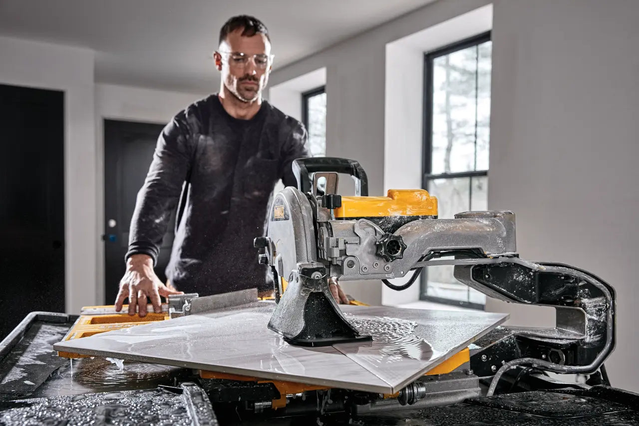 DEWALT D36000S 10-In. High Capacity Wet Tile Saw With Stand