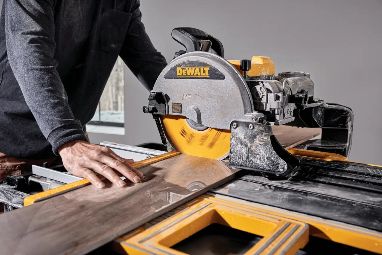 DEWALT D36000S 10-In. High Capacity Wet Tile Saw With Stand