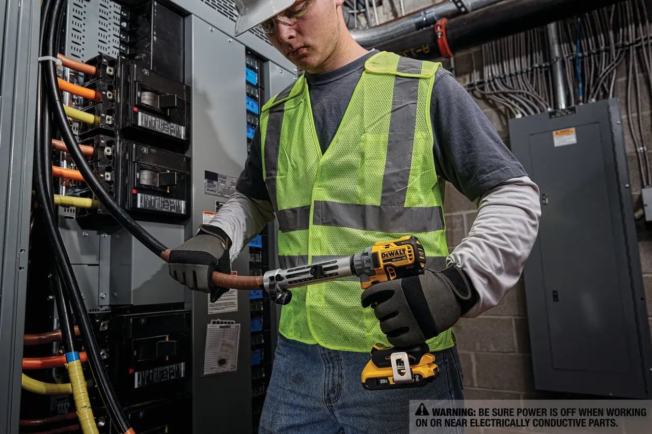 DEWALT DCE151TD1 20V MAX* XR® Cordless Cable Stripper Kit