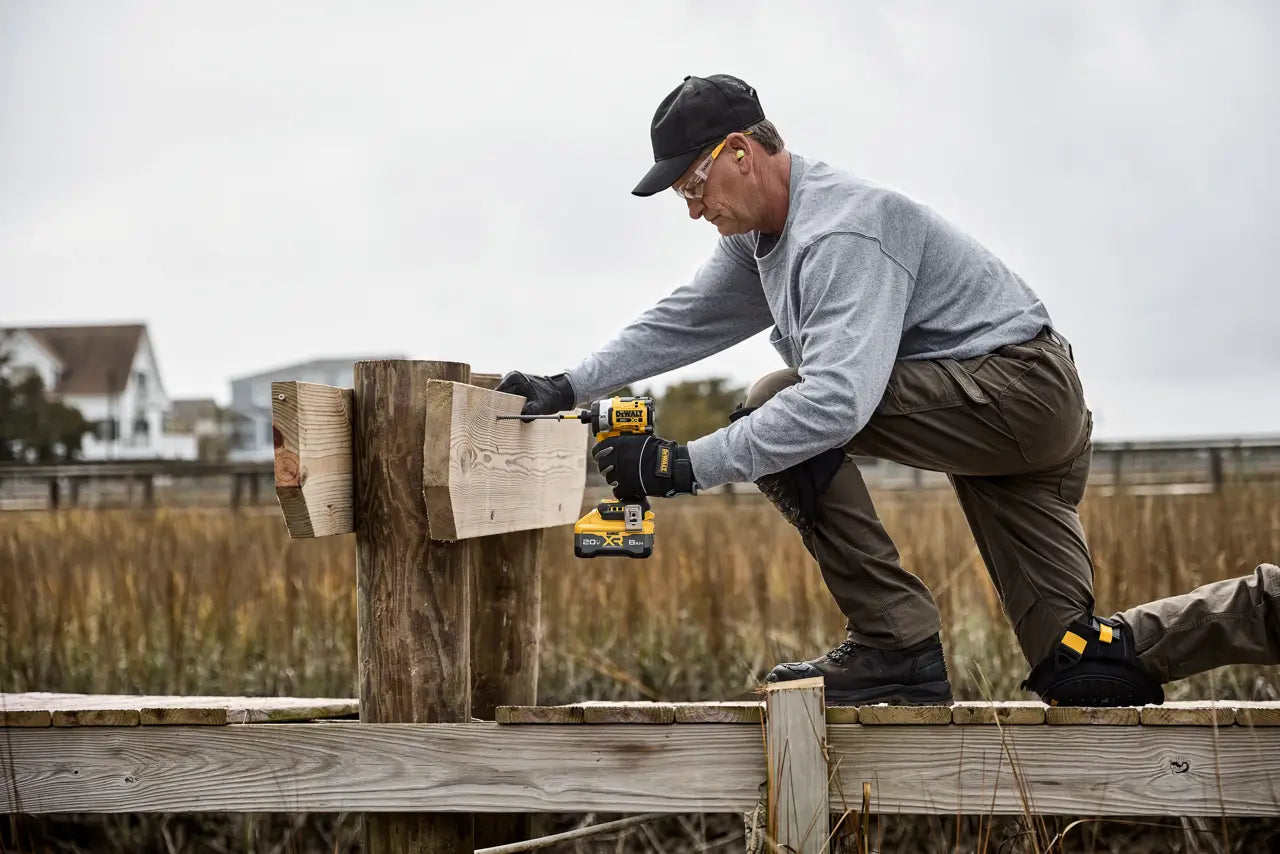 DEWALT DCF860B 20V MAX* XR® 1/4 in. 3-Speed Brushless High Torque Impact Driver (Tool Only)