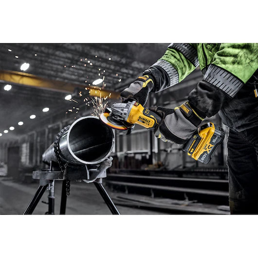 DEWALT DCG410WW1 20V MAX* XR® Brushless Cordless 4-1/2 in. - 5 in. Angle Grinder Kit with XR POWERPACK™ 8.0AH