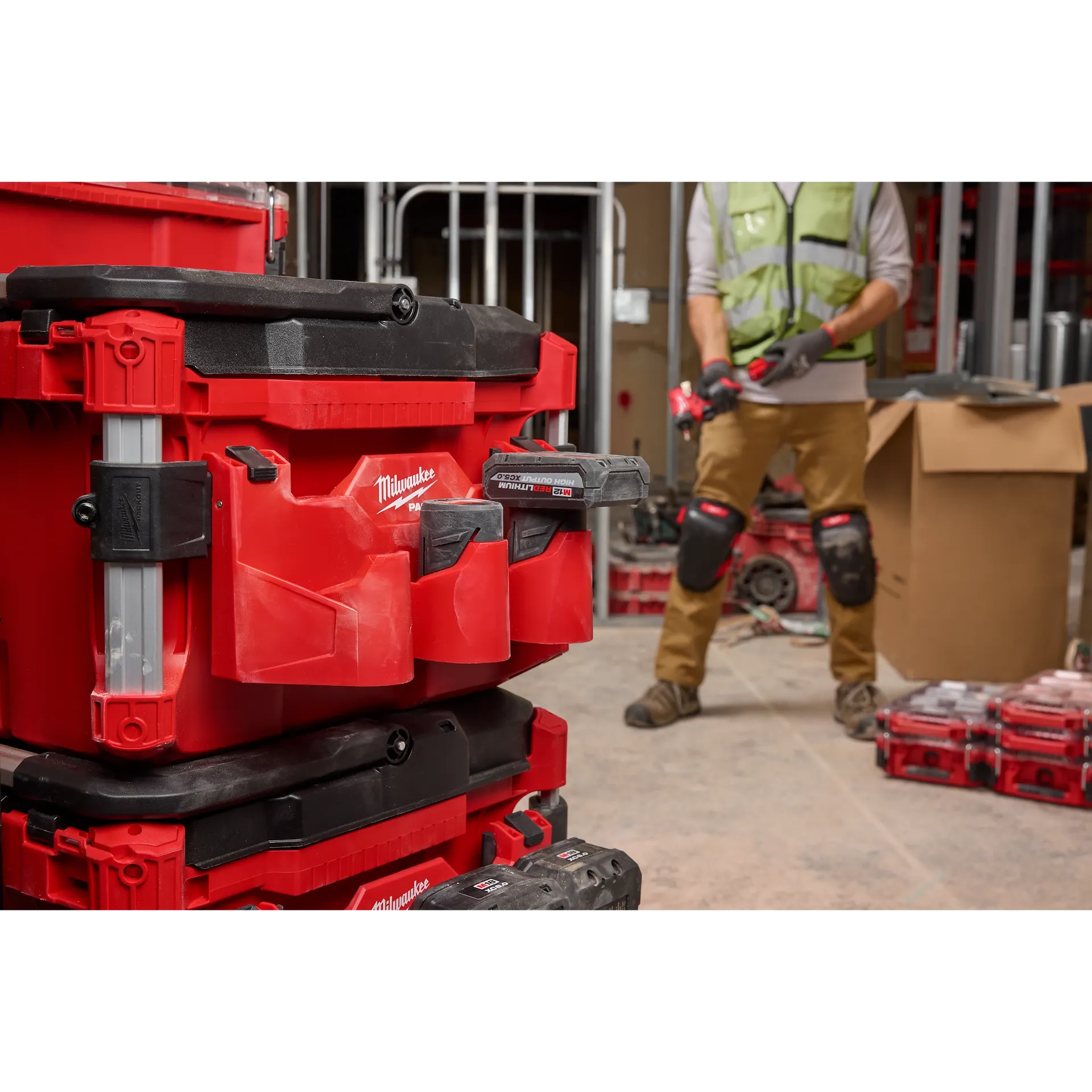 MILWAUKEE 48-22-8604 PACKOUT™ Tool Box M12™ Battery Rack Attachment