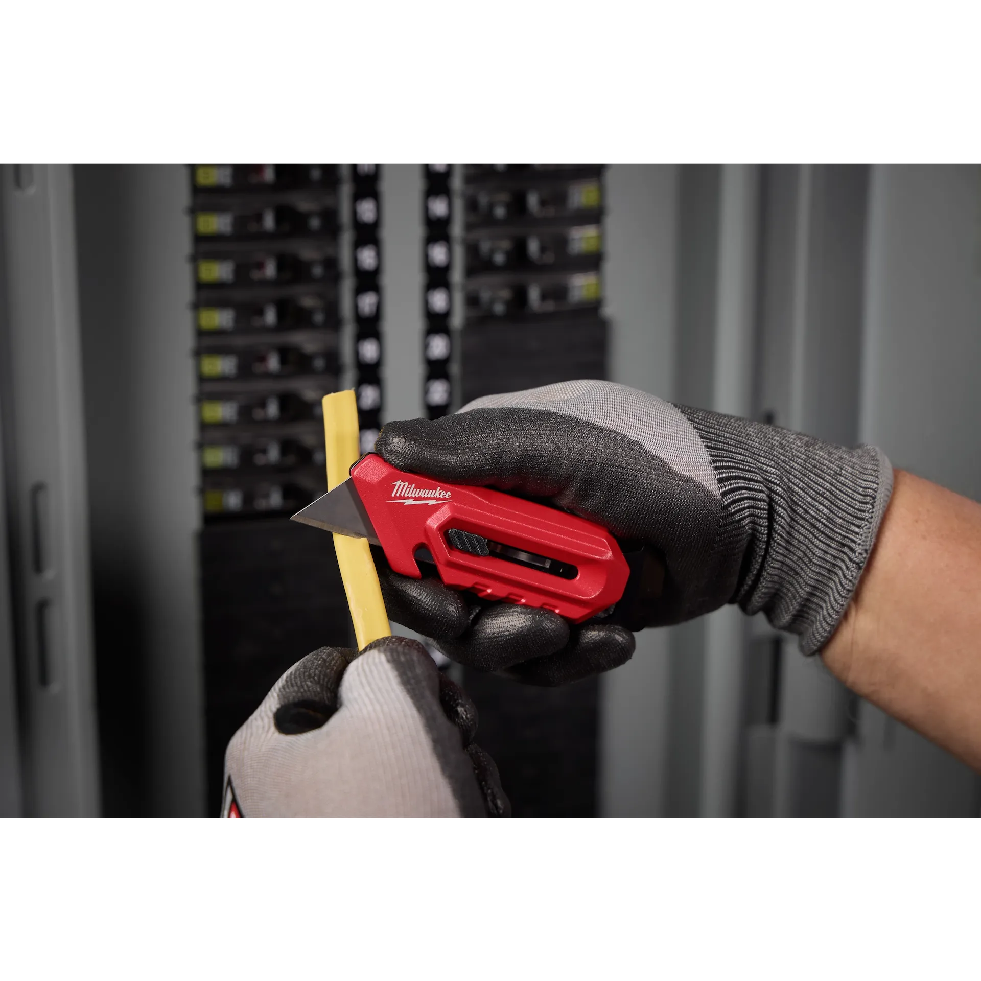 MILWAUKEE 48-22-1517 Multi-Function Compact Utility Knife